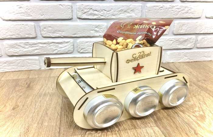 Именные подарки для мужчин на 23 февраля